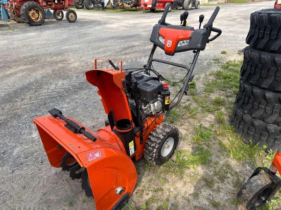 3085 Husqvarna Snowblower