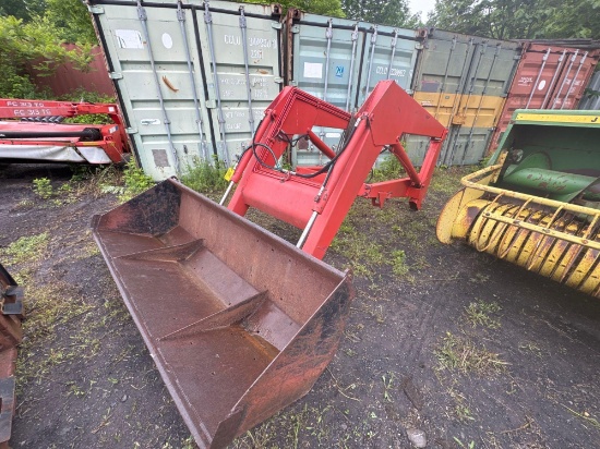 3127 IH 2350 Loader