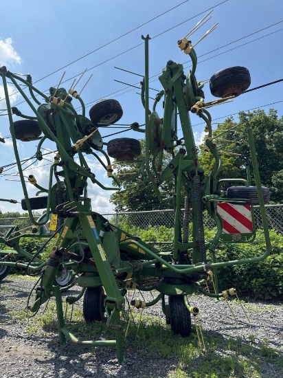 3133 Krone KW 8.82 3pt Tedder