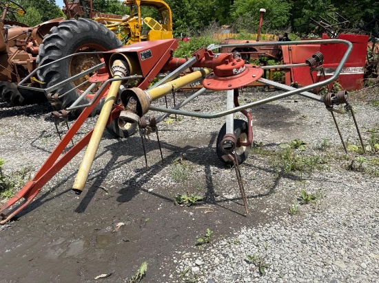 3202 2 Star Hesston Tedder