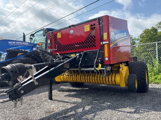 3204 New Holland RF440 Baler