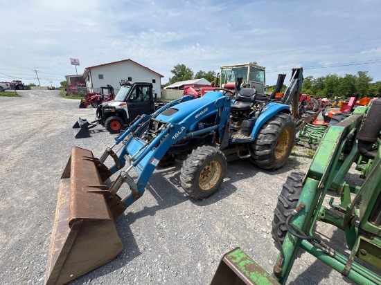 6427 New Holland TC35D