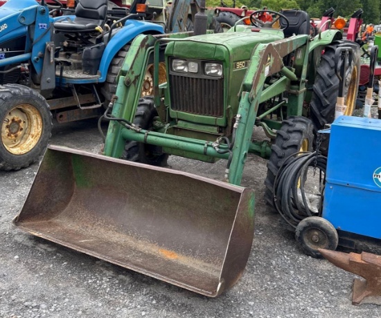 6428 John Deere 950 4x4, Loader, Runs