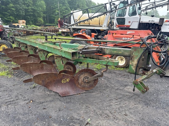 6510 John Deere 5x Plows