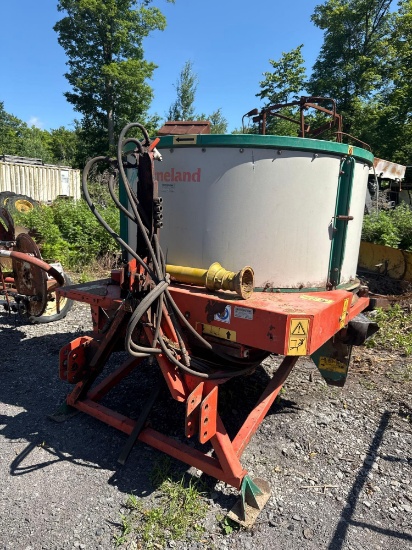 6581 Kverelnad 3pt Bale Chopper