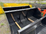 1143 Oversizd QT Light Material Bucket
