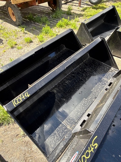 10044 New 72" Kivel Smooth Edge Bucket