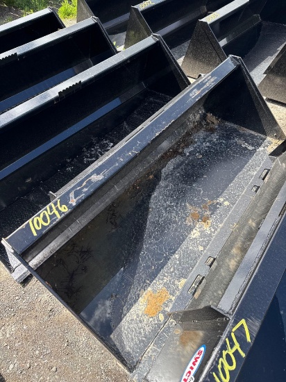 10046 New 66" Kivel Smooth Edge Bucket