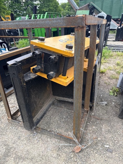 10075 Skid Steer 680 AGROTK Post Driver