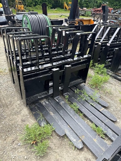 10093 4200lb Walk-Through Skid Steer Pallet Forks