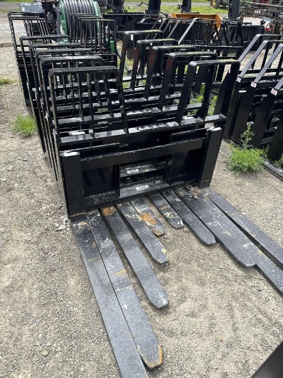 10096 4200lb Walk-Through Skid Steer Pallet Forks