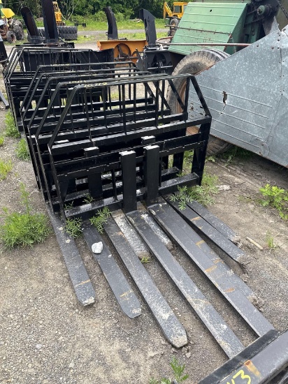 10108 3500lb Skid Steer Quick Attach Pallet Forks