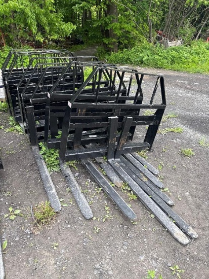 10139 2000lb Skid Steer Pallet Forks