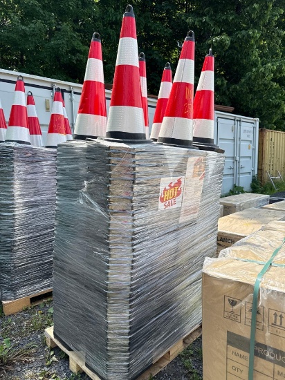 11006 Safety Traffic Cones -250 TIMES THE MONEY