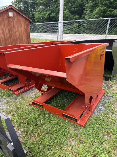 12024 2.0 CY Self Dumping Hopper with Fork Pockets