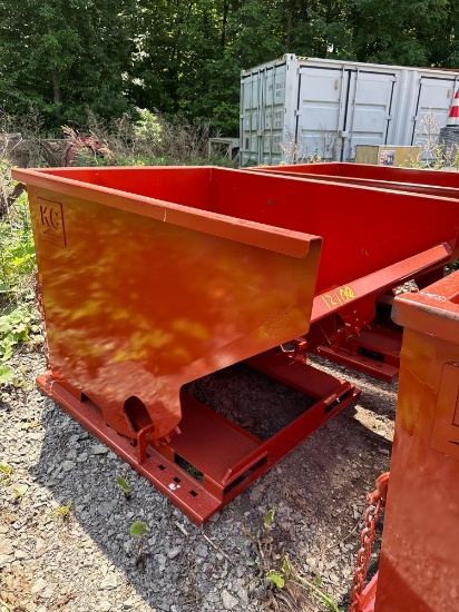 12100 2.0 CY Self Dumping Hopper with Fork Pockets