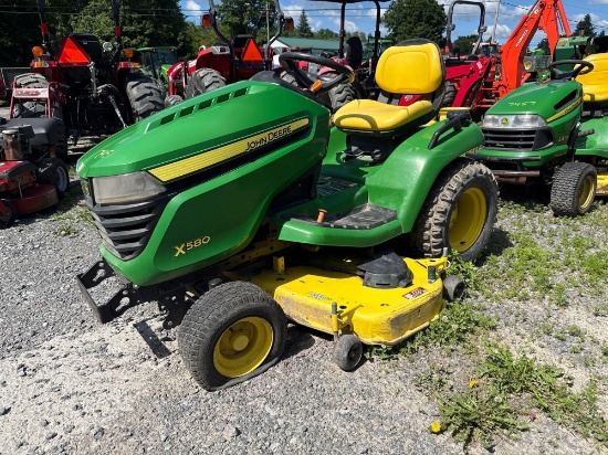 7456 John Deere X580 Mower