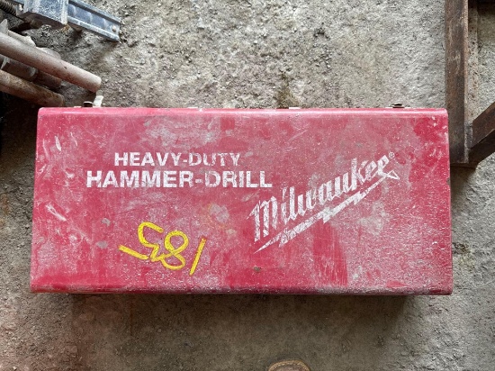 185 Milwaukee Corded Hammer Drill w/Bits