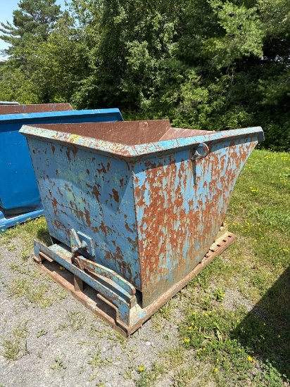198 Forklift Self Dumping Hopper 32"w x 60"l