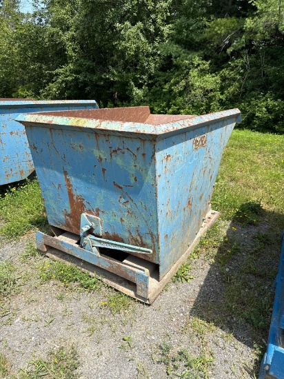 200 Forklift Self Dumping Hopper 32"w x 60"l