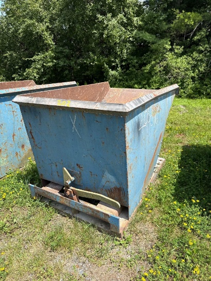 202 Forklift Self Dumping Hopper 32"w x 60"l