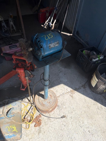 215 Wagner Bench Grinder