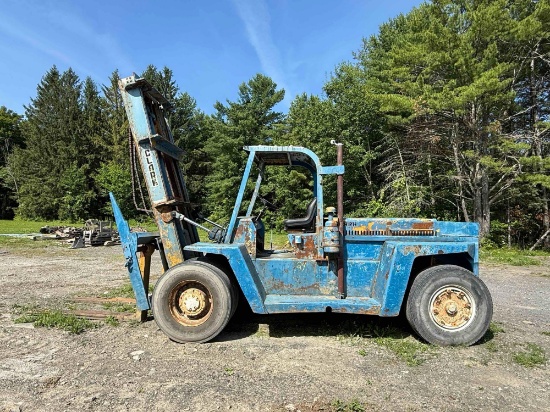 24 1966 Clark 10 Ton Diesel Forklift Model: CHY200L
