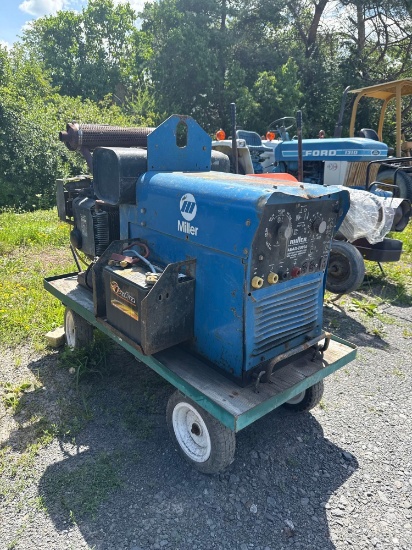 35 Miller AEAD 200 LE Gas Powered Welder