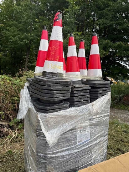 13046 250 Safety Traffic Cones