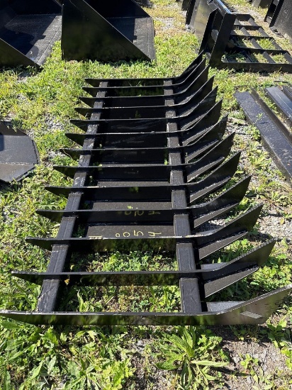 16054 70in Root Rake