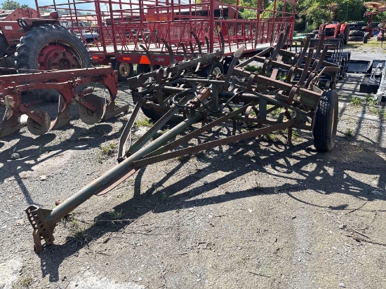 4475 8ft Folding Spring Tooth Harrow