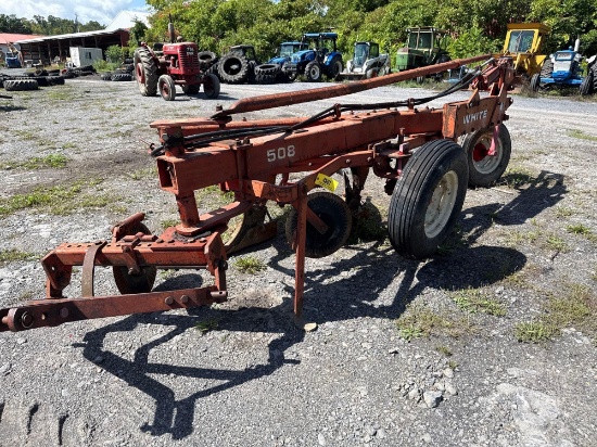 4501 White 508 3 Bottom Plow