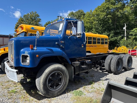 4598 1987 International F67 Truck VIN: 1HTZVGHT8HH504666