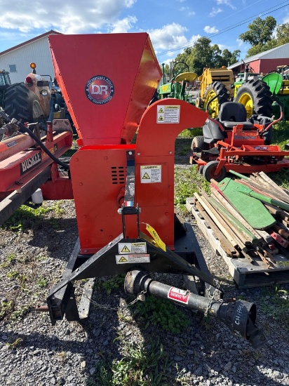 4638 3pt Hitch DR Chipper