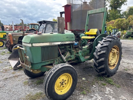 4677 John Deere 2240 Tractor