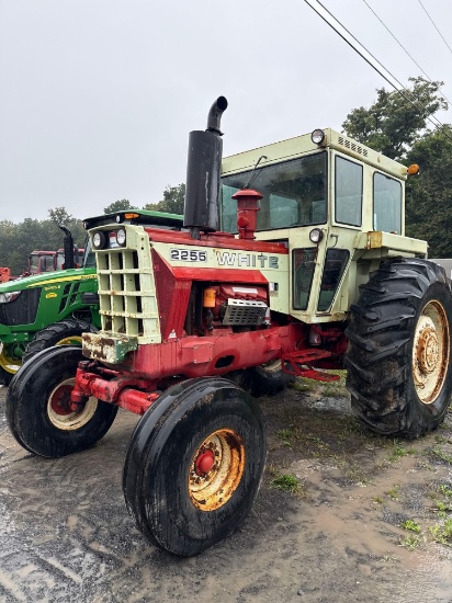 7095 White Oliver 2255 Tractor