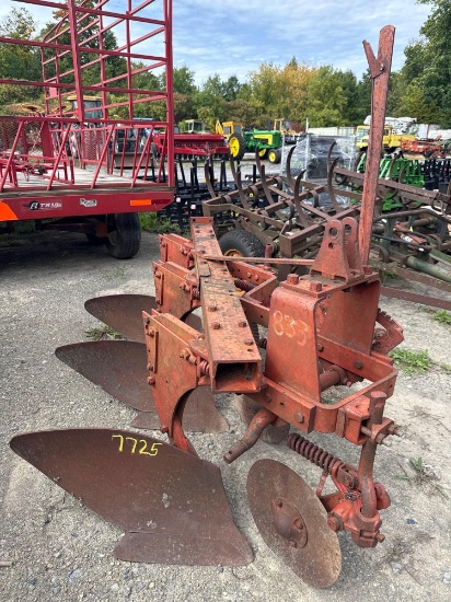 7725 Minneapolis Moline 3 Bottom Plow