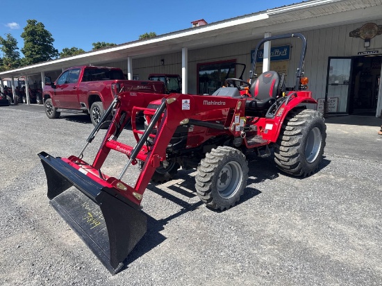 7849 Mahindra 1626 Shuttle Tractor with Loader