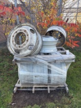 123 Pallet of (9) 22.5 Wheels- 7 New, 2 Used
