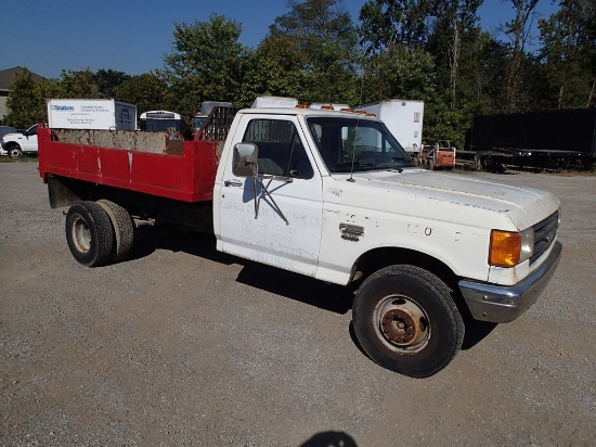 1988 Ford F Super Duty Custom - VIN 2FDLF47M3JCB38004