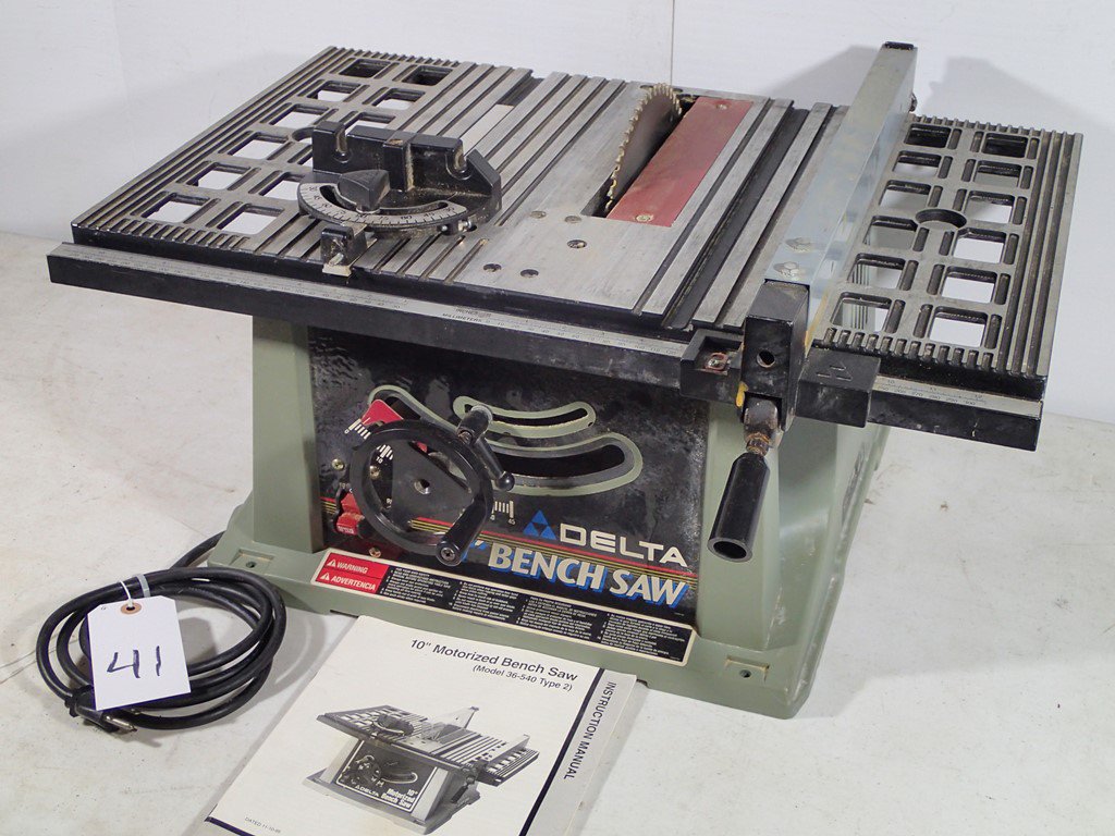 Delta 36 540 10in Bench Saw Heavy Construction Equipment Light