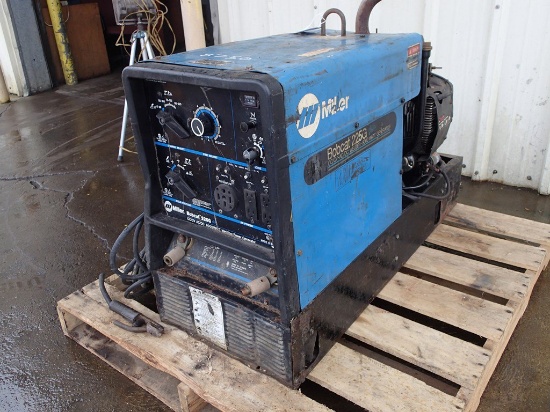 Miller Bobcat 225G welder/generator - s/n KF996740  (see video)