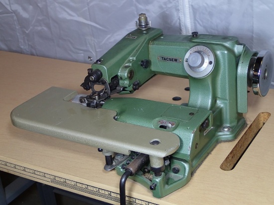Tacsew T1718 blind stitch sewing machine - s/n 30055