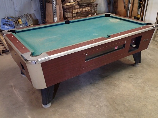 Great American coin-op pool table - 92in L x 53in W