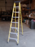 Green Bull 8ft fiberglass step ladder