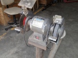 B&D 3/4hp 8in bench grinder w/stand