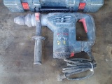 Bosch RH432VCQ rotary hammer