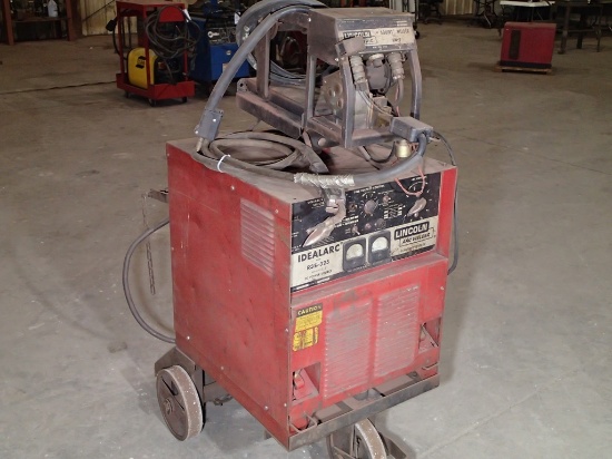 Lincoln Idealarc R3S-325 welder - s/n AC403319