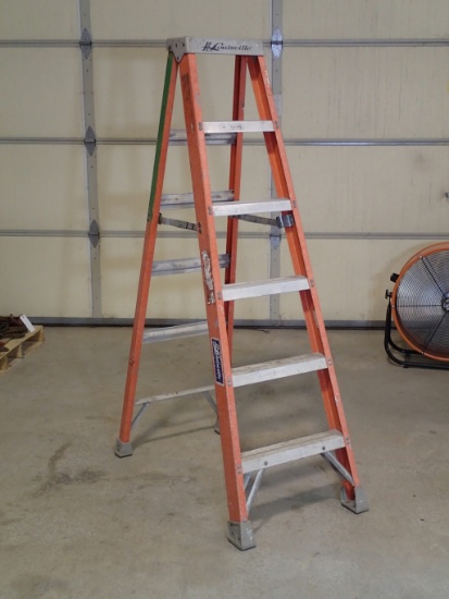 Louisville Ladder 6ft step ladder - fiberglass
