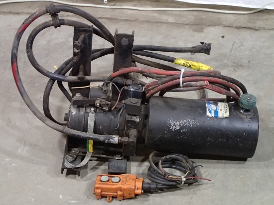Monarch 12v hydraulic pump w/wired remote control